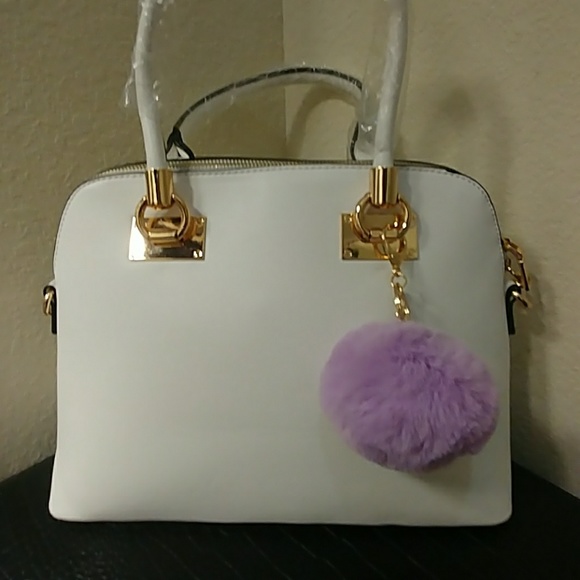 Lavender PomPom Keychain - Picture 1 of 5